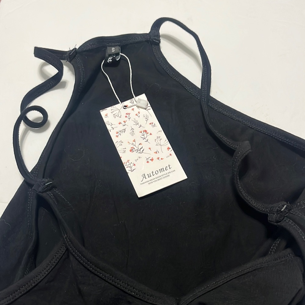 Automet | NWT Black Sleeveless Razorback Romper with Pockets | Small - Picture 5 of 5